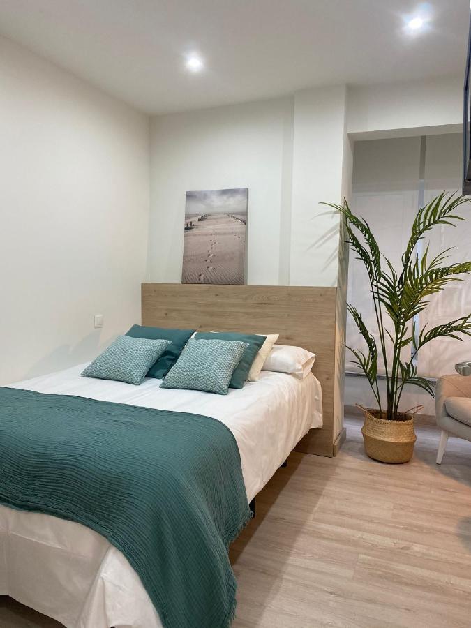Puntos Cardinales Apartamento Corrales De Buelna Exterior foto