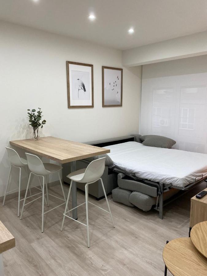 Puntos Cardinales Apartamento Corrales De Buelna Exterior foto