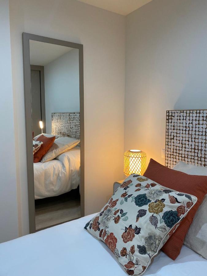 Puntos Cardinales Apartamento Corrales De Buelna Exterior foto